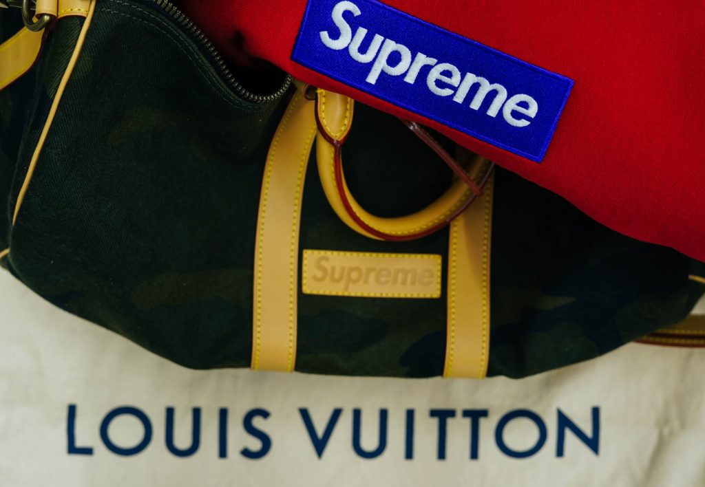 Wallpaper Supreme, Louis Vuitton, Handbag, Text, Red, Background - Download  Free Image
