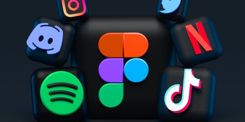 Social Media app icon blobs floatings