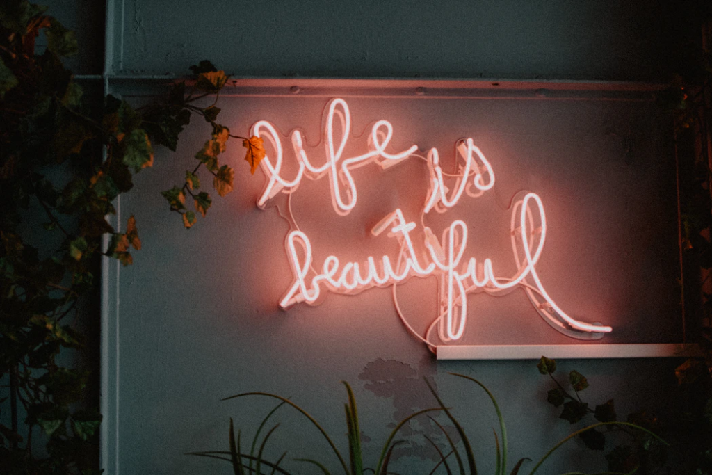 quote in light social media Simplified copy ai